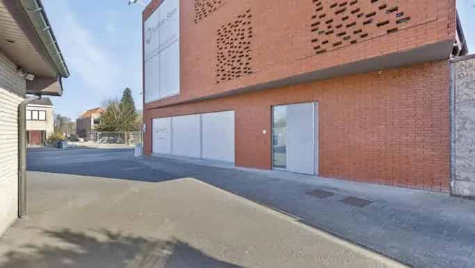 Kantoor met Woning te Huur Gistel Nabij E40