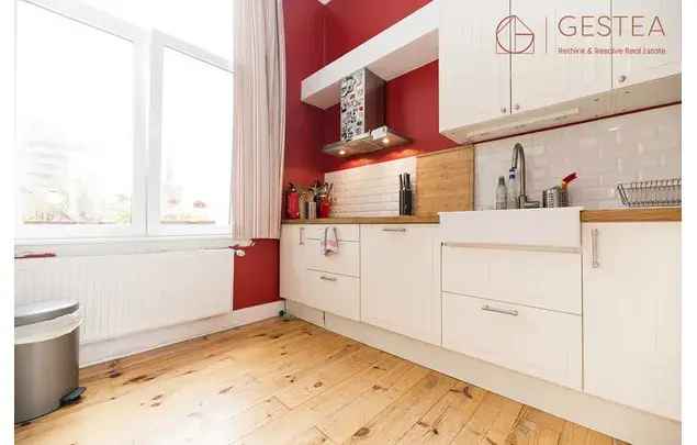 Huur 2 slaapkamer appartement van 100 m² in Brussels