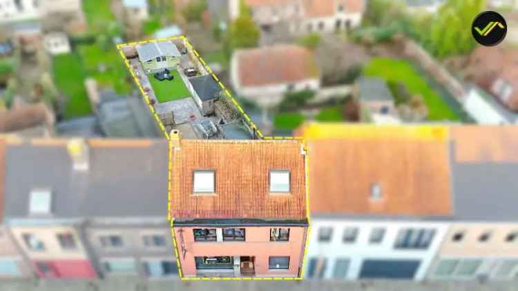 Te Koop ruime woning met 3 Slaapkamers in Lievegem