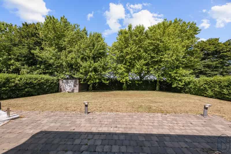 Moderne Villa te Huur 4 slaapkamers Tuin