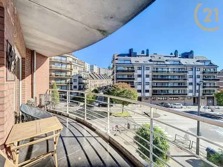 Appartement 3 slaapkamers Koekelberg Terras 2 Parkings