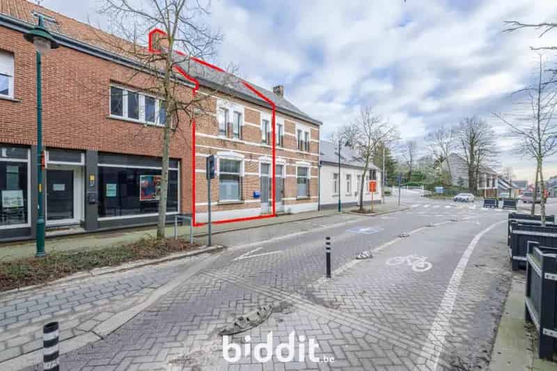 Te renoveren eengezinswoning Kerkplein