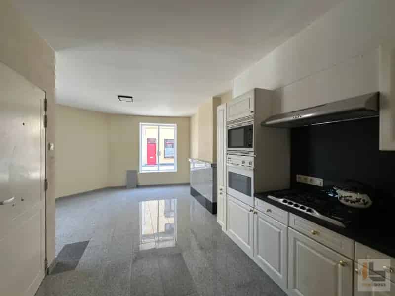 Appartement te koop: 2 slaapkamers, 69m², gelijkvloers