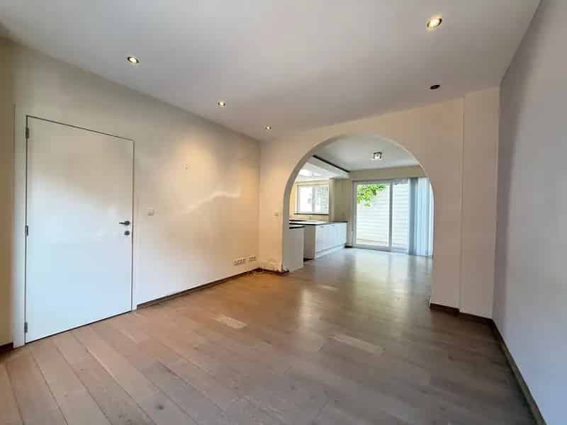 Moderne woning met koer