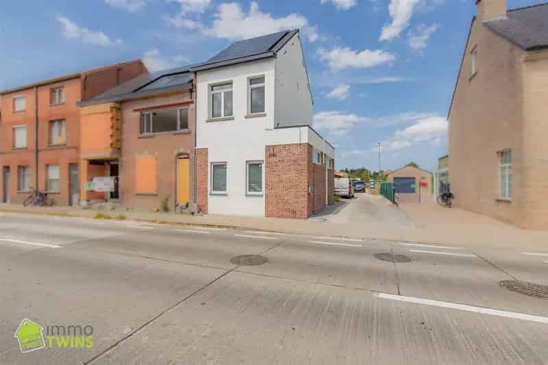 Gerenoveerde HOB te Temse met Carport en Tuin
