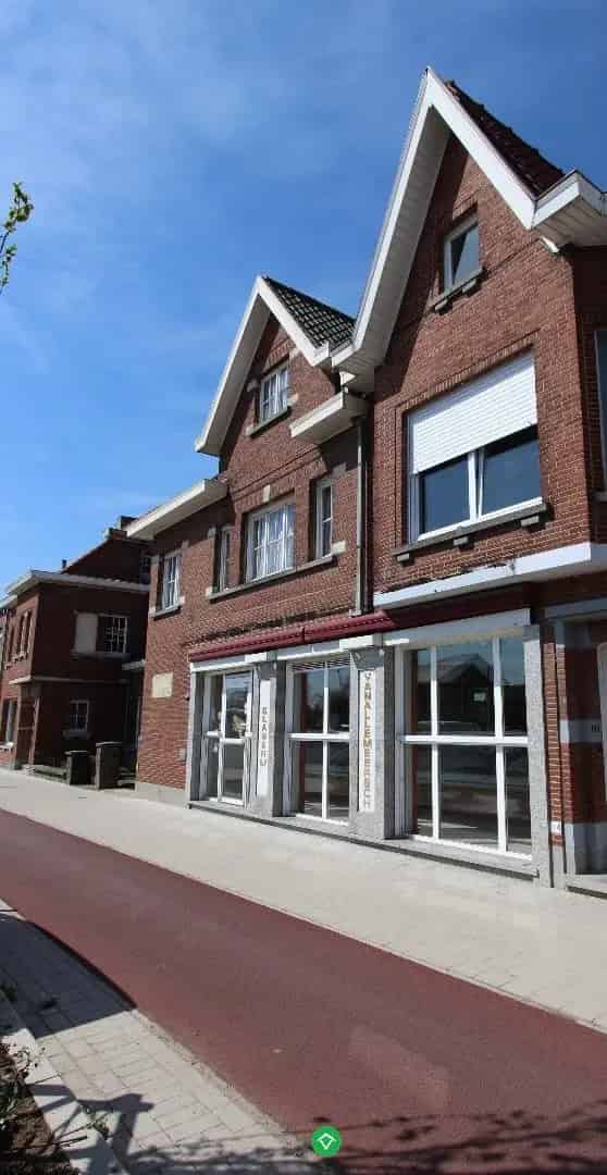 Handelspand met Woonst te Roeselare