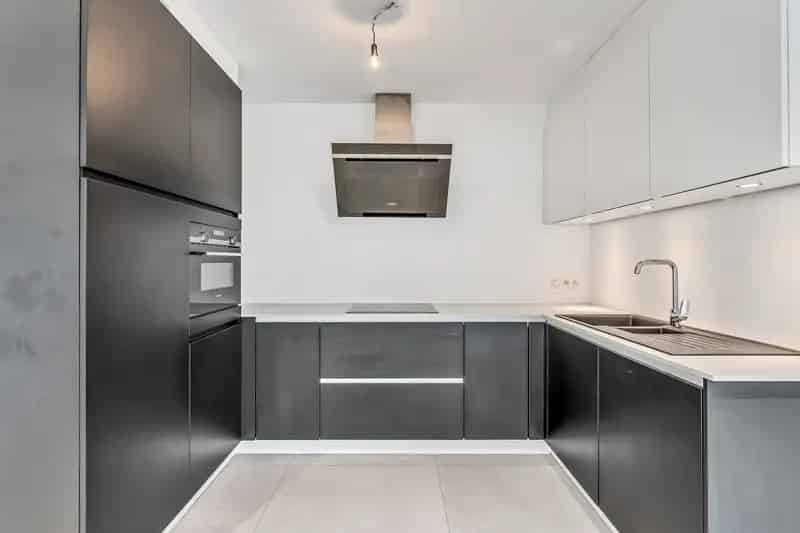 Gelijkvloers Appartement 2 Slaapkamers Centrum Peulis