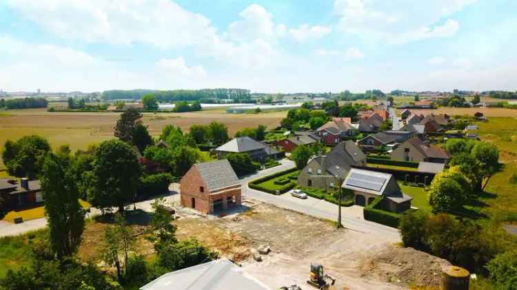 Nieuwbouw bouwgrond te koop voor alleenstaande woning in Oostnieuwkerke