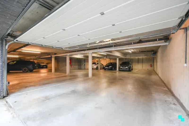 5 Ondergrondse Parkeerplaatsen te Koop Oostrozebeke