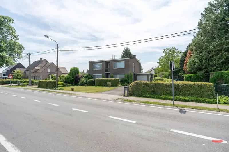 Huis te huur: 5 slaapkamers, grote tuin, project woning