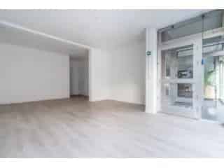 Kantoor te huur Nijvel 45m² met garage en caves