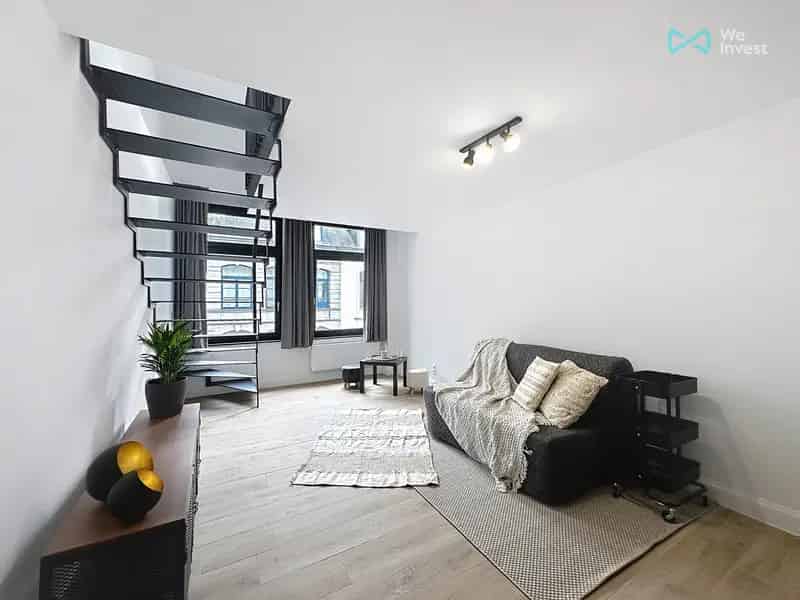 3 Slaapkamers, 3 Badkamers, Gemeubileerd Huis te Mons