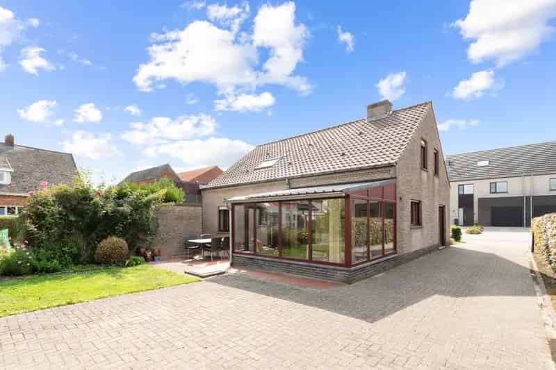Huis te koop Kleit: Ruime woning met gelijkvloers wonen