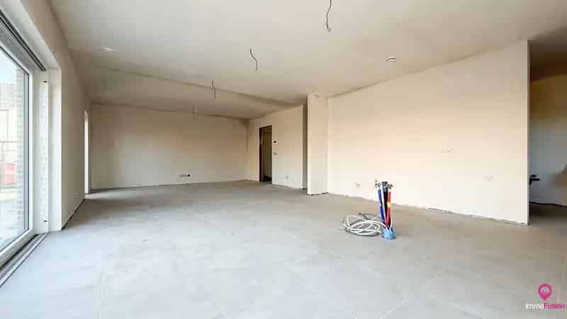 Instapklare BEN Woning 3 Slaapkamers Grote Tuin Paal