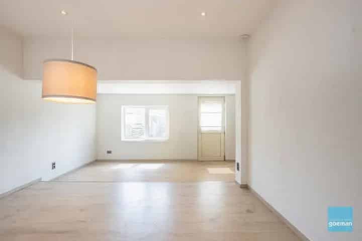 Huis te koop Berlare: Gerenoveerde halfopen bebouwing