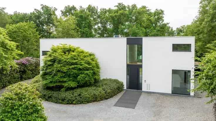 Villa te Koop Schilde - Luxe gerenoveerde villa met zwembad