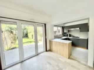 Huis te huur Sint-Lambrechts-Woluwe 189m² tuin garage
