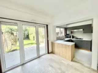 Huis te huur Sint-Lambrechts-Woluwe 189m² tuin garage