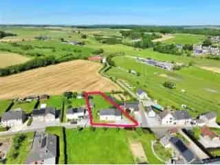 Villa te koop Bioul 218m2 4 slaapkamers tuin jacuzzi