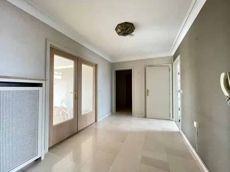 Appartement te huur Kortrijk Centrum 3 slaapkamers groot terras