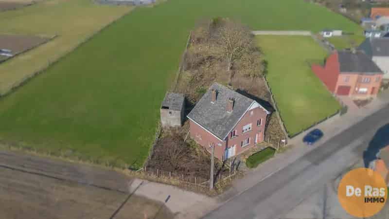 Te renoveren woning Aaigem groot perceel garage
