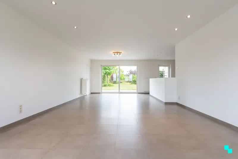 Hoogwaardige Afgewerkte Woning Met Tuin