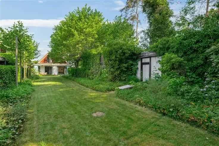 Huis Te Koop Landelijke Ligging Grote Tuin Garages Te Renoveren
