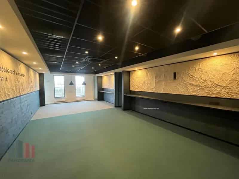 Kantoor te huur Zele 634m² E17