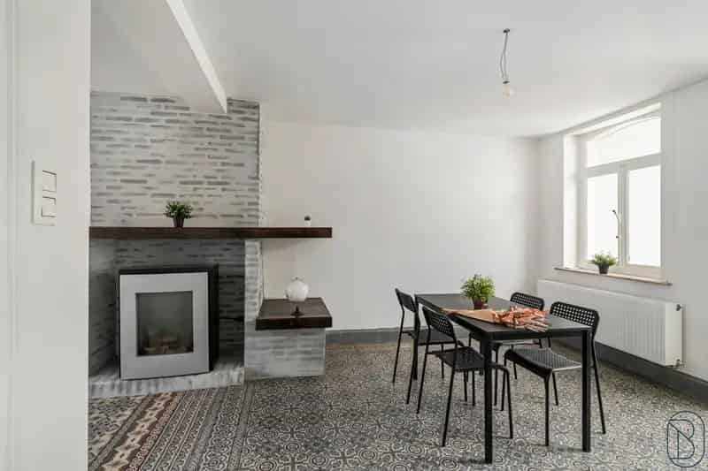 Huis te huur Ronse - Instapklare woning met koertje