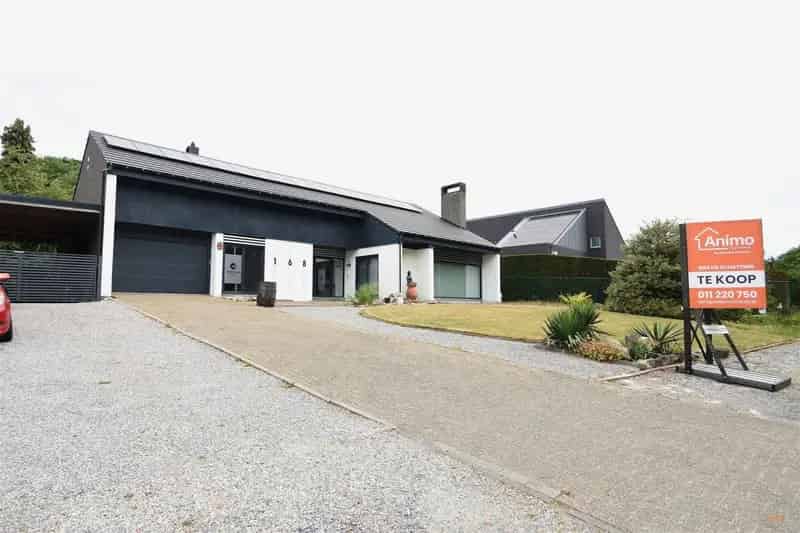 Ruim Landhuis te Koop in Koersel Beringen