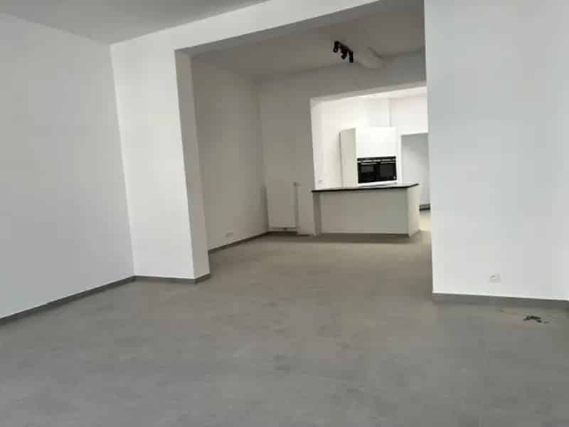 Gerenoveerde woning 5 slaapkamers 2 badkamers centrum Landen