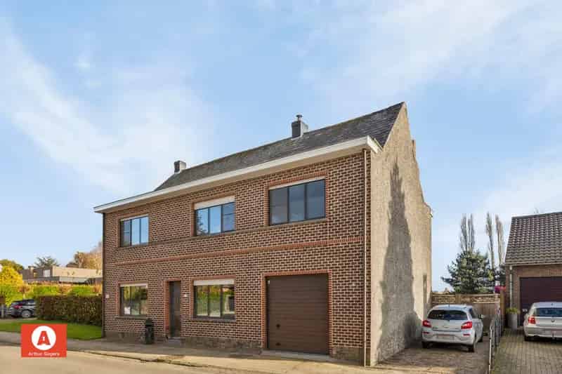Open Bebouwing 4 Slaapkamers 15 Are