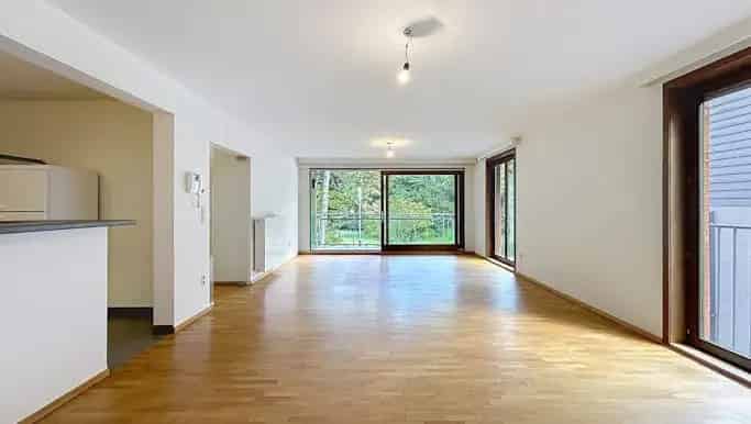 Appartement te Huur Kortrijk 2 slaapkamers groot terras