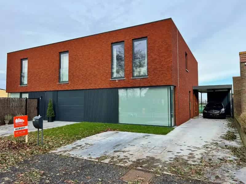 Nieuwbouwwoning 3 slaapkamers Carport Tuin
