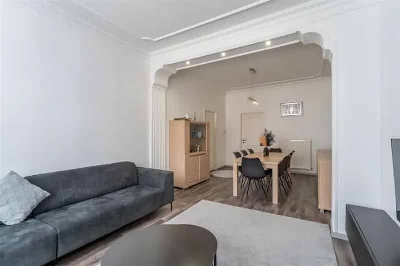 Gerenoveerde woning 5 slaapkamers Genk