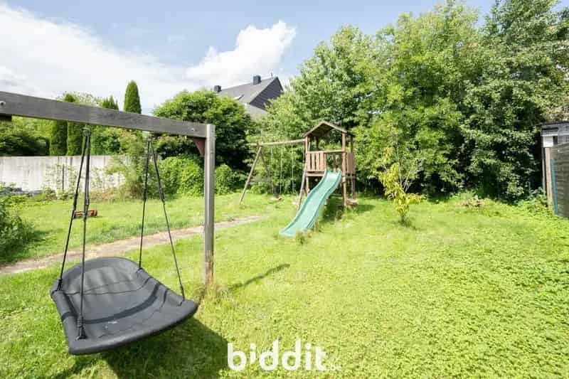 Te renoveren gezinswoning Maaseik 198m²