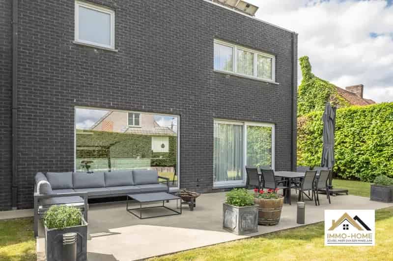 Knappe Recente Vrijstaande Woning