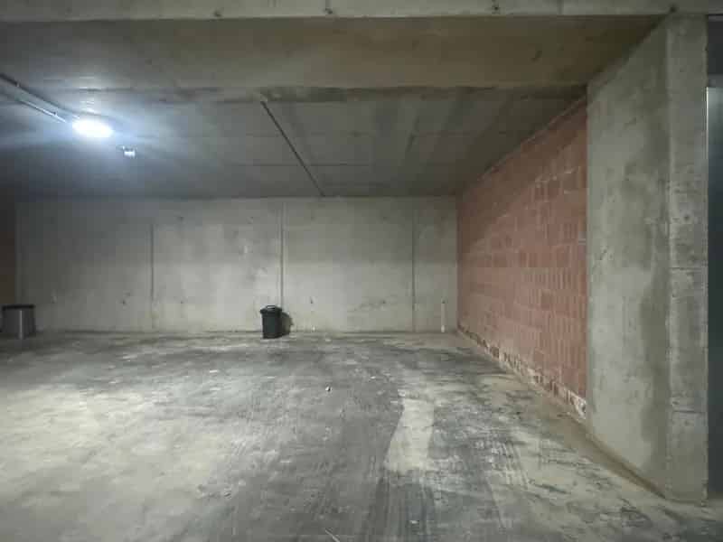 Autostaanplaats te koop Sint-Andries