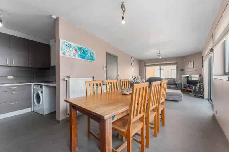 Huis te koop Roeselare - Instapklare woning met garage