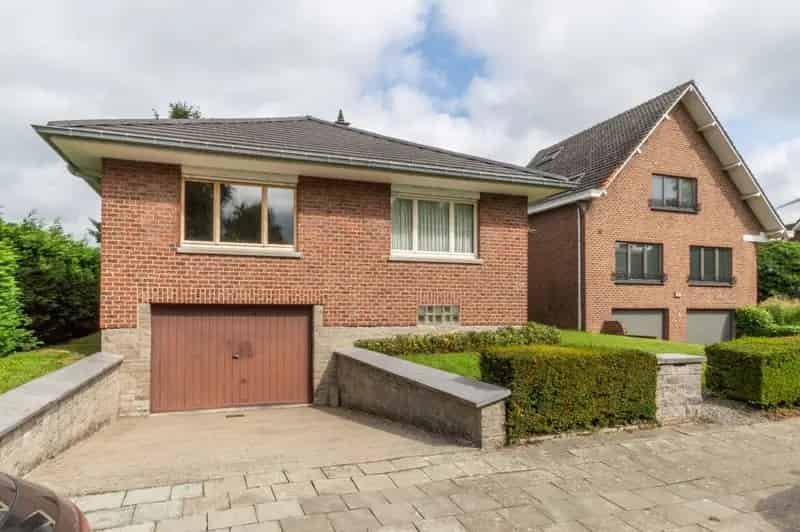 Degelijke Villa 18a 91ca