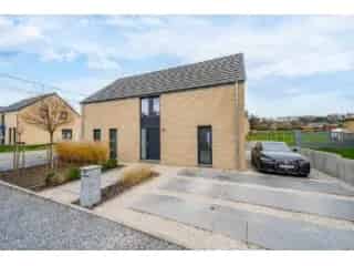 Huis te Koop Faulx-les-Tombes - Villa 176m² - 3 slaapkamers
