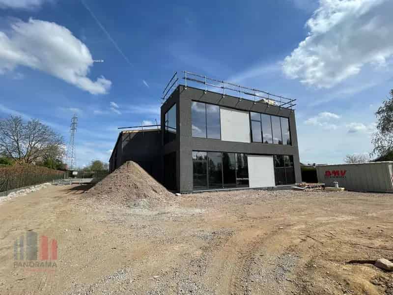Nieuwbouw Bedrijfsgebouw te Huur Roeselare 873m²