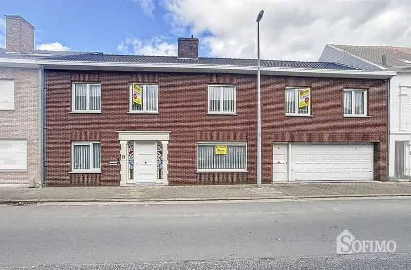 Huis te huur Roeselare: 6 slaapkamers, 390m², tuin en garage