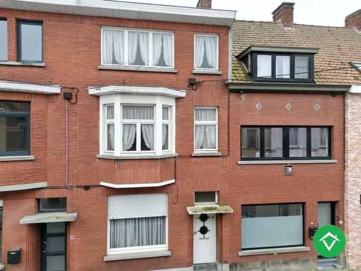 Huis Te Koop 3 Slaapkamers Centrale Ligging Tuin