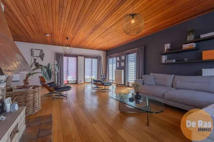 Bungalow te koop Nieuwerkerken 4 slaapkamers 150m2 loods