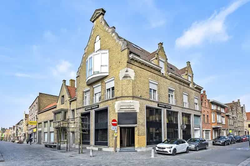 Klassevolle Handelszaak Diksmuide Toplocatie