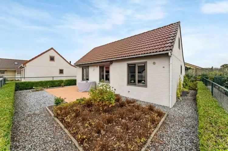 Te renoveren bungalow in Hasselt met mooi perceel en rustige ligging