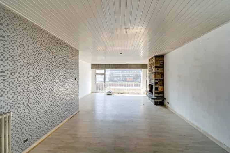 Ruime Te Renoveren Woning Aan Het Water Mechelen