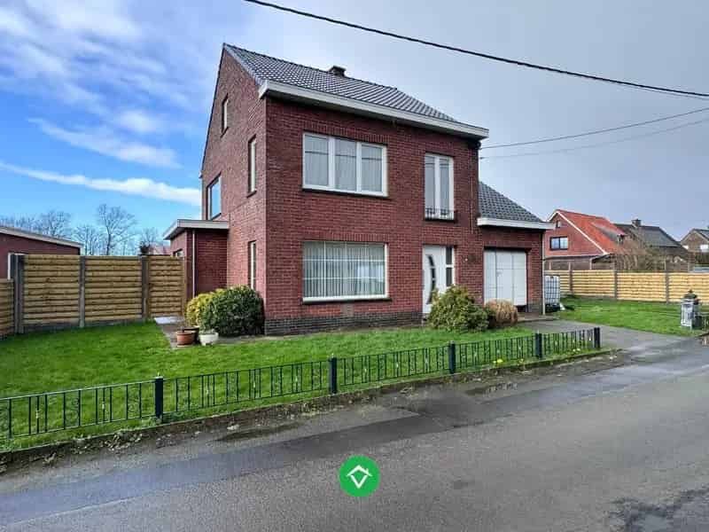 Rustig gelegen woning met garage te Ichtegem