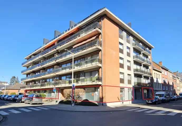 Champêtre: Ruime Gelijkvloerse Woning 370m²